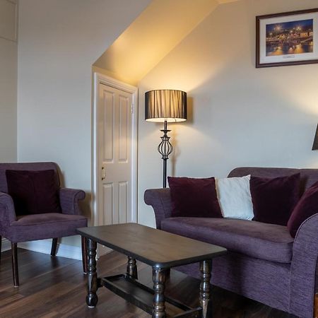 The Waterfront (Adults Only) Hotel Дингъл Екстериор снимка